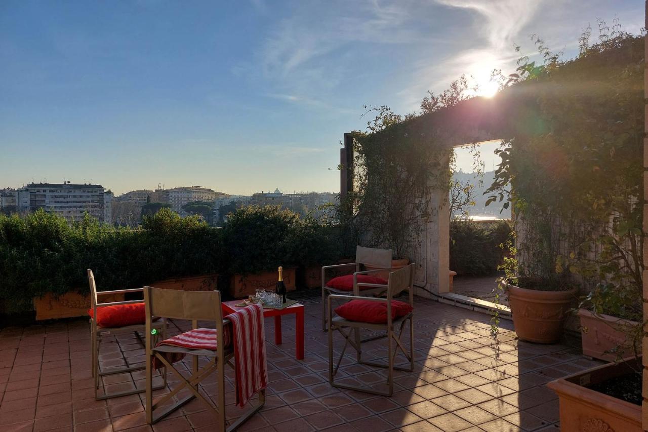 Appartement Beautiful Loft In Ponte Milvio With Terrace à Rome Extérieur photo