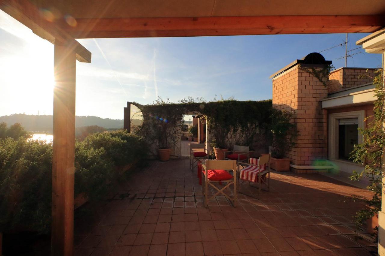 Appartement Beautiful Loft In Ponte Milvio With Terrace à Rome Extérieur photo