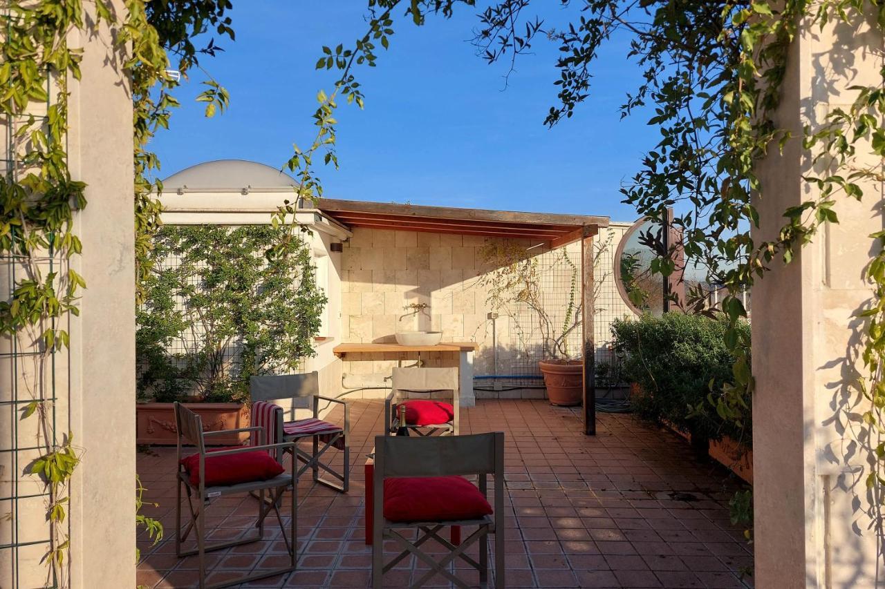 Appartement Beautiful Loft In Ponte Milvio With Terrace à Rome Extérieur photo