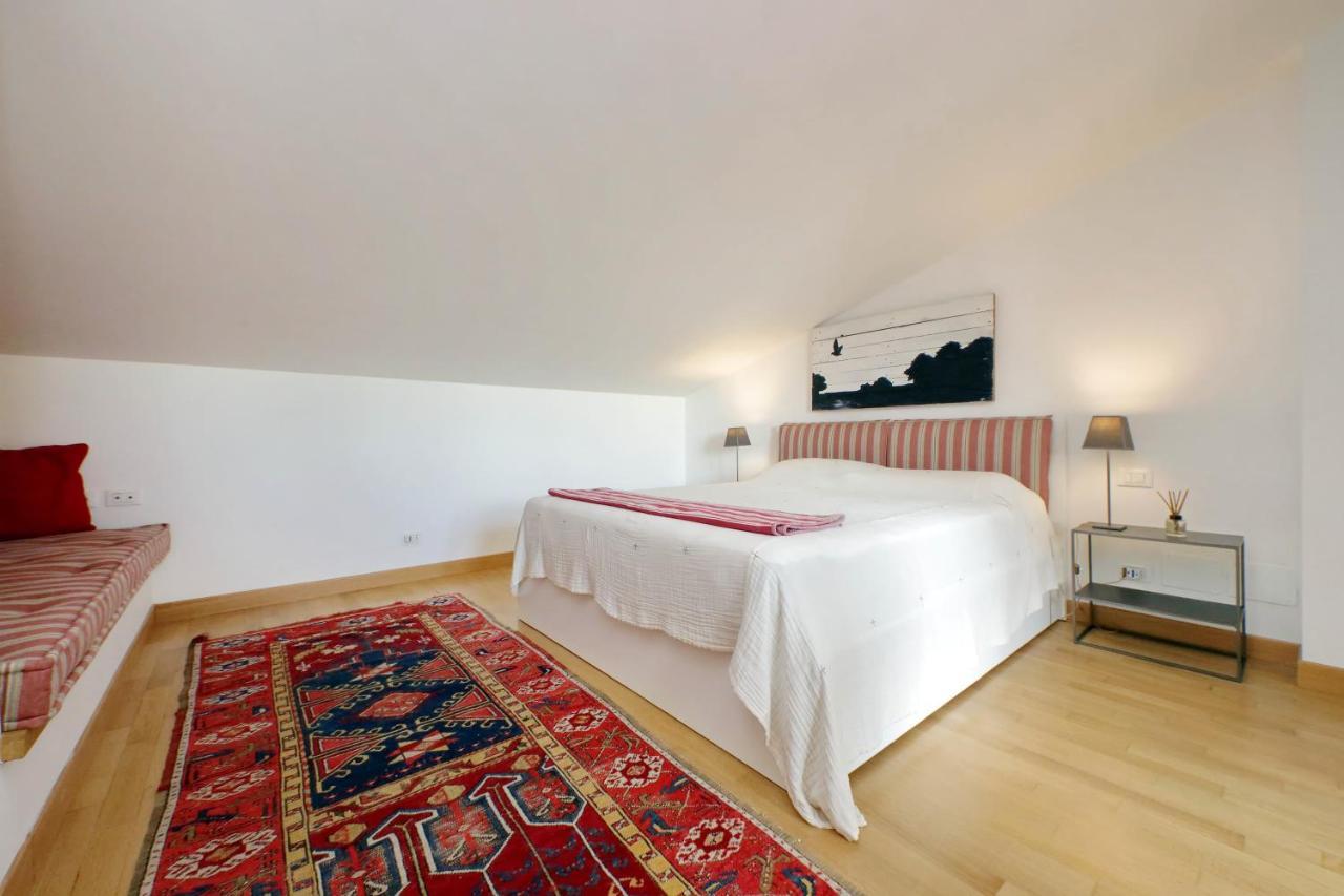 Appartement Beautiful Loft In Ponte Milvio With Terrace à Rome Extérieur photo