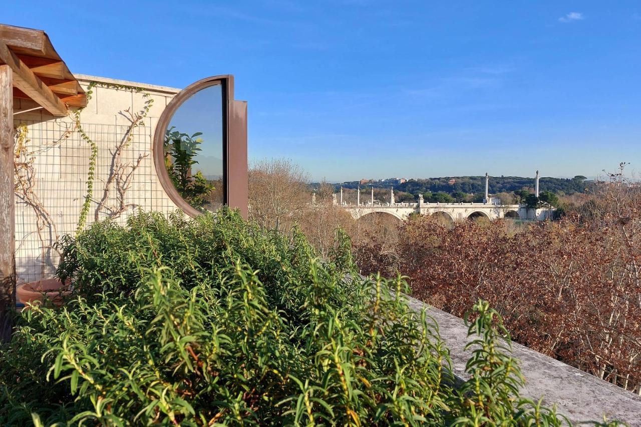 Appartement Beautiful Loft In Ponte Milvio With Terrace à Rome Extérieur photo
