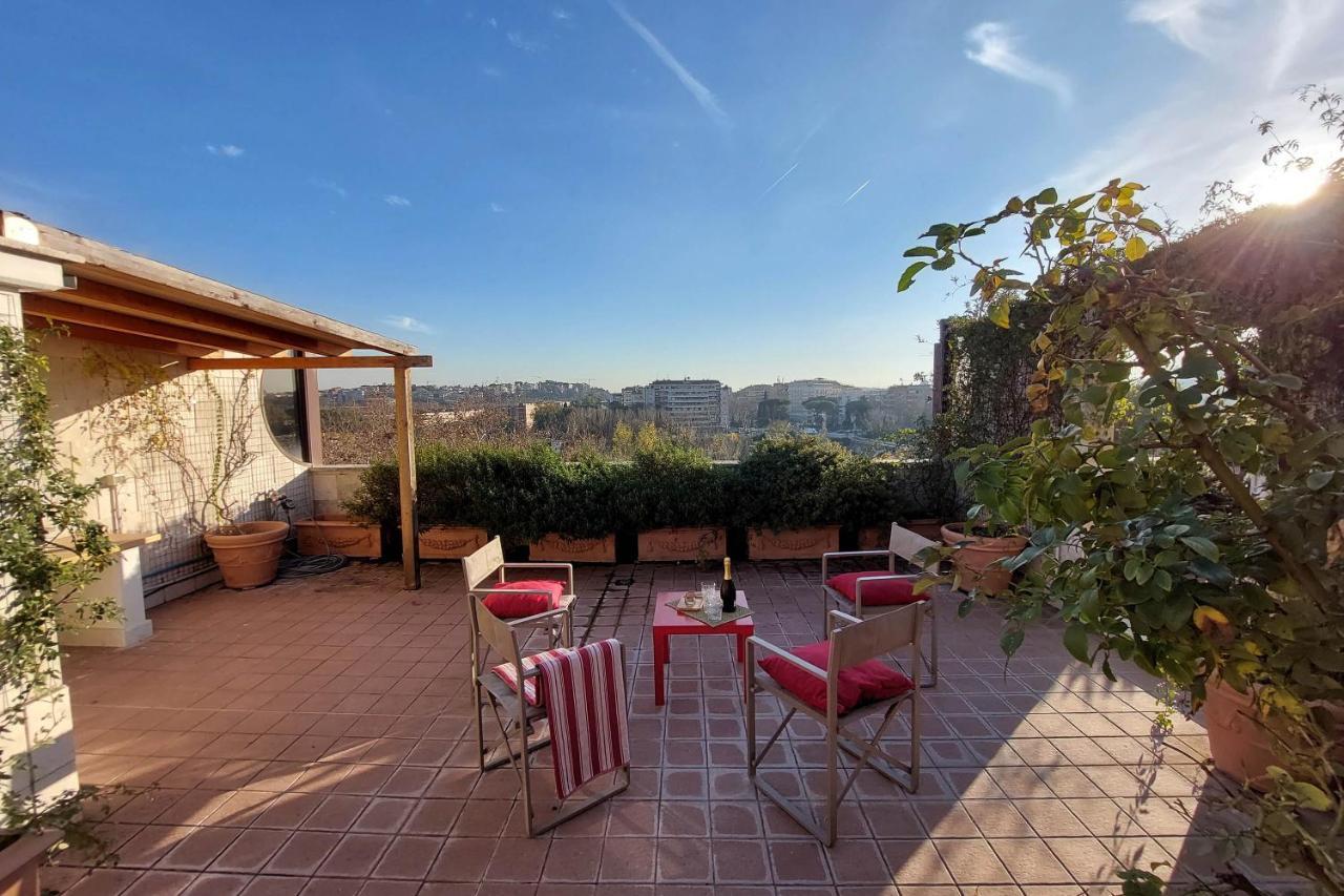 Appartement Beautiful Loft In Ponte Milvio With Terrace à Rome Extérieur photo