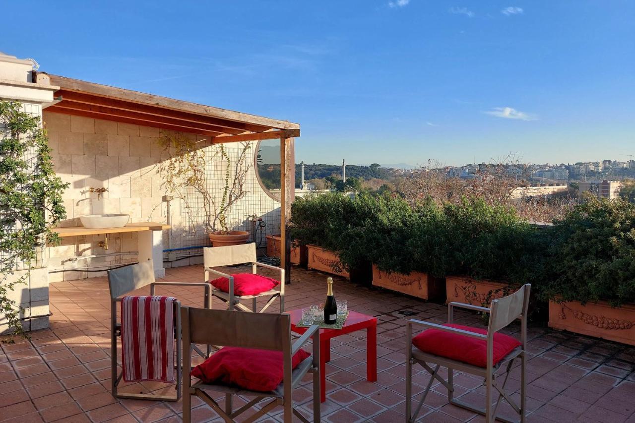 Appartement Beautiful Loft In Ponte Milvio With Terrace à Rome Extérieur photo