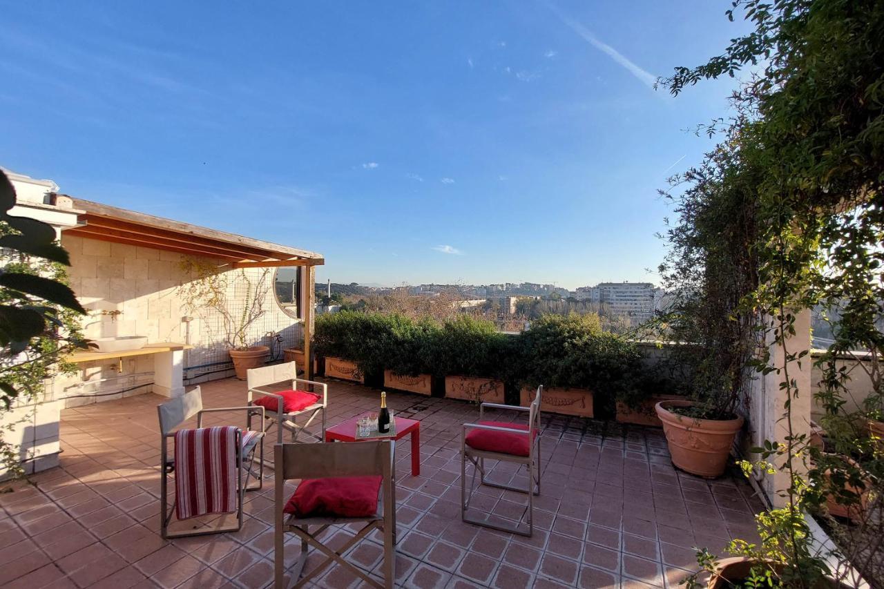 Appartement Beautiful Loft In Ponte Milvio With Terrace à Rome Extérieur photo